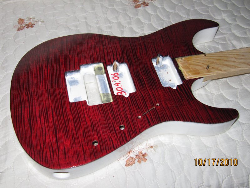 Staining a Wildwood Maple top with Angelus Red/Yellow/Brown Leather Dye 