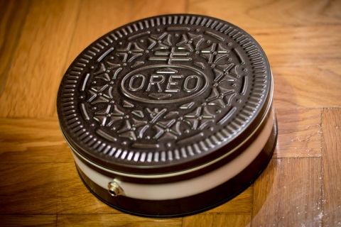 Oreo Amp Outside