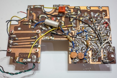 Toshiba 8TL-463S Circuit board back